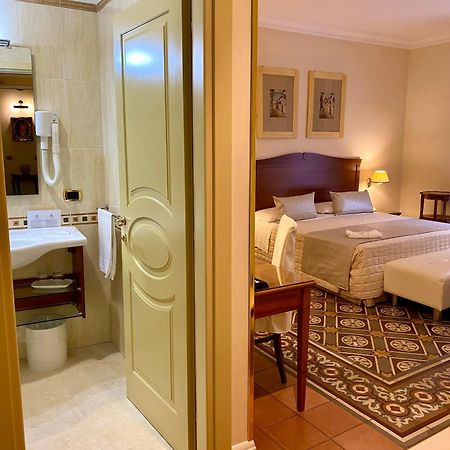 Hotel Akropolis - Museum Hotel Taranto Ngoại thất bức ảnh